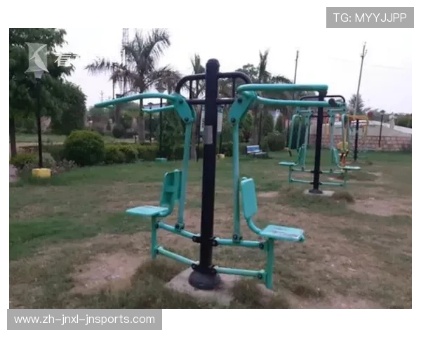 室外健身器材中的登山器使用方法及锻炼效果 室外健身器材中的登山器使用方法及锻炼效果